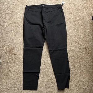 Old Navy Pixie Ankle Pants